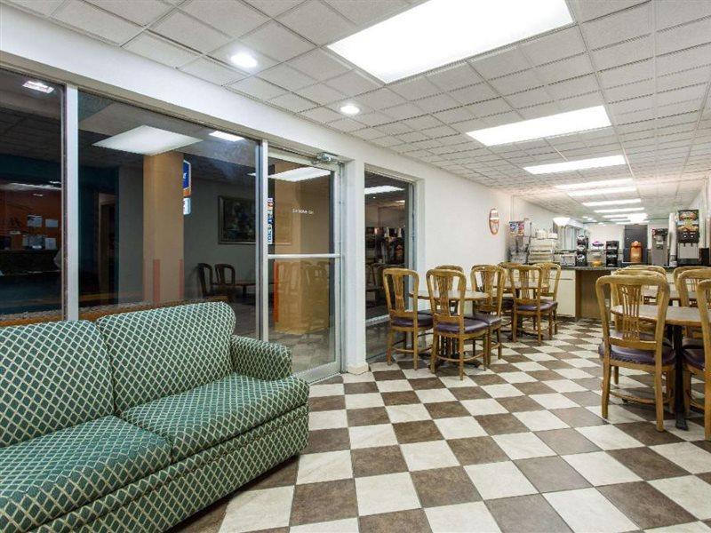 Howard Johnson By Wyndham Virginia Beach Exteriör bild