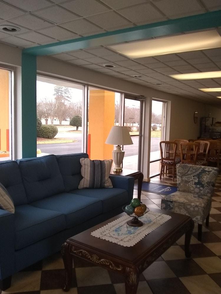 Howard Johnson By Wyndham Virginia Beach Exteriör bild