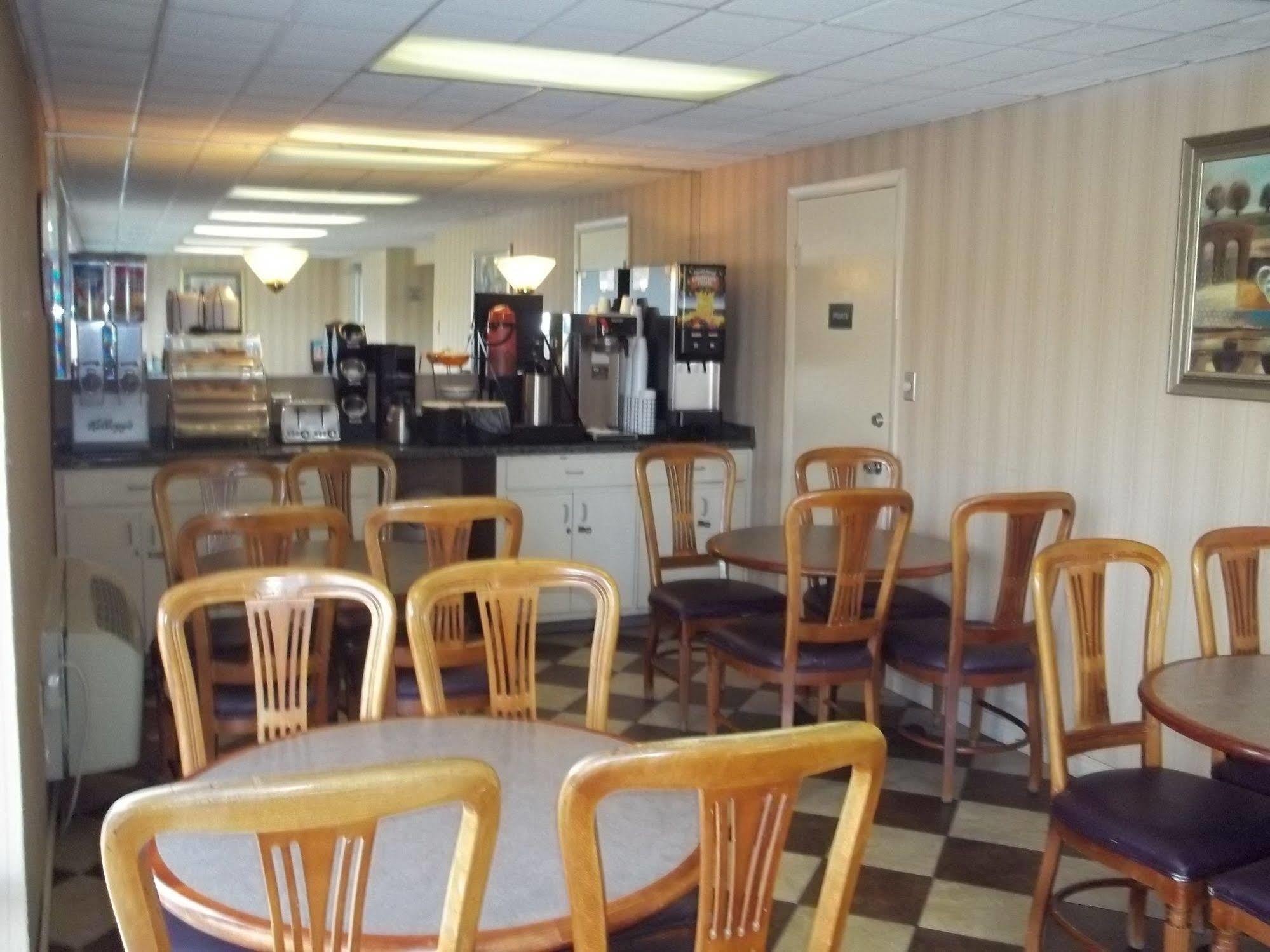 Howard Johnson By Wyndham Virginia Beach Exteriör bild