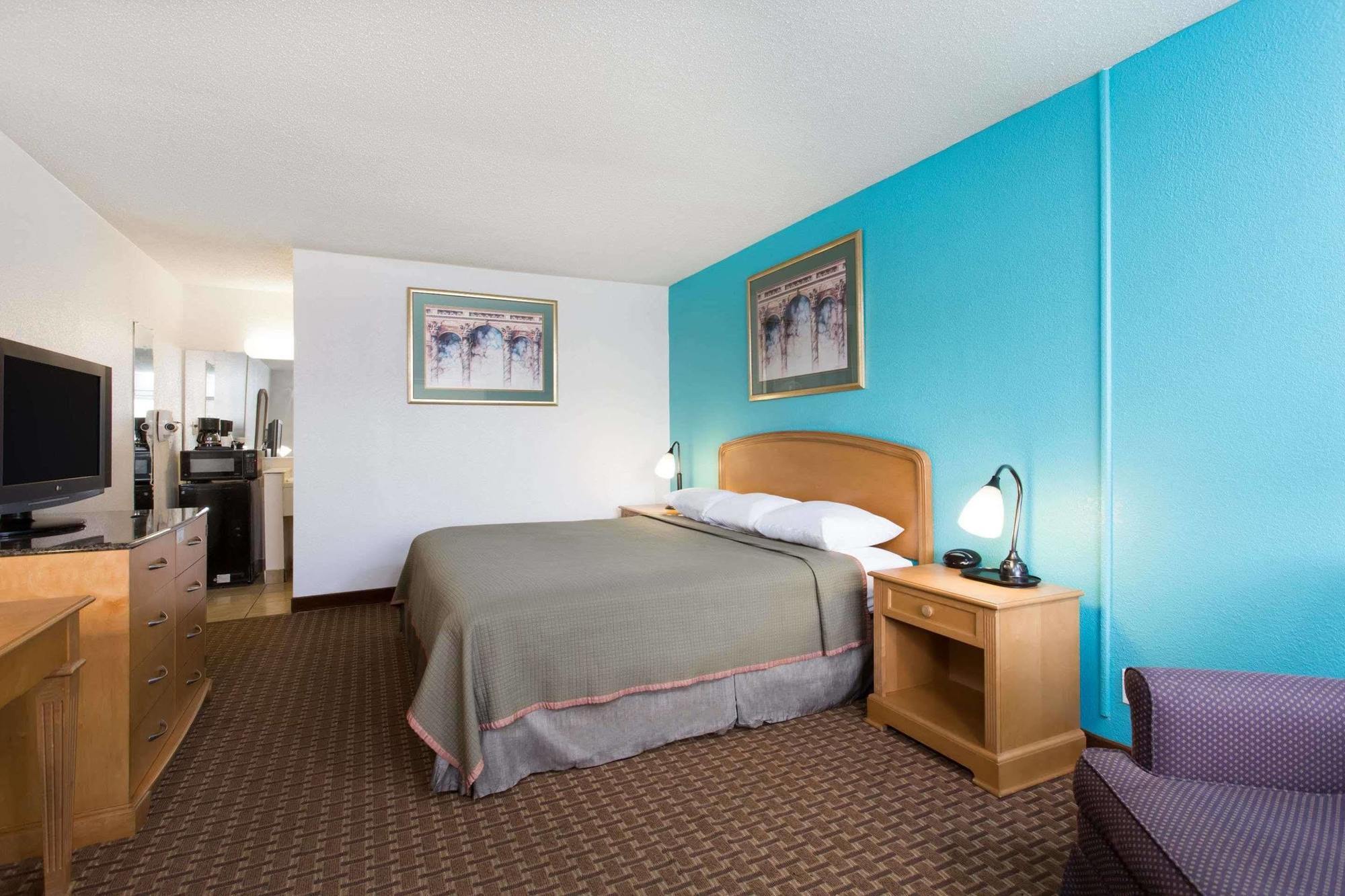 Howard Johnson By Wyndham Virginia Beach Exteriör bild
