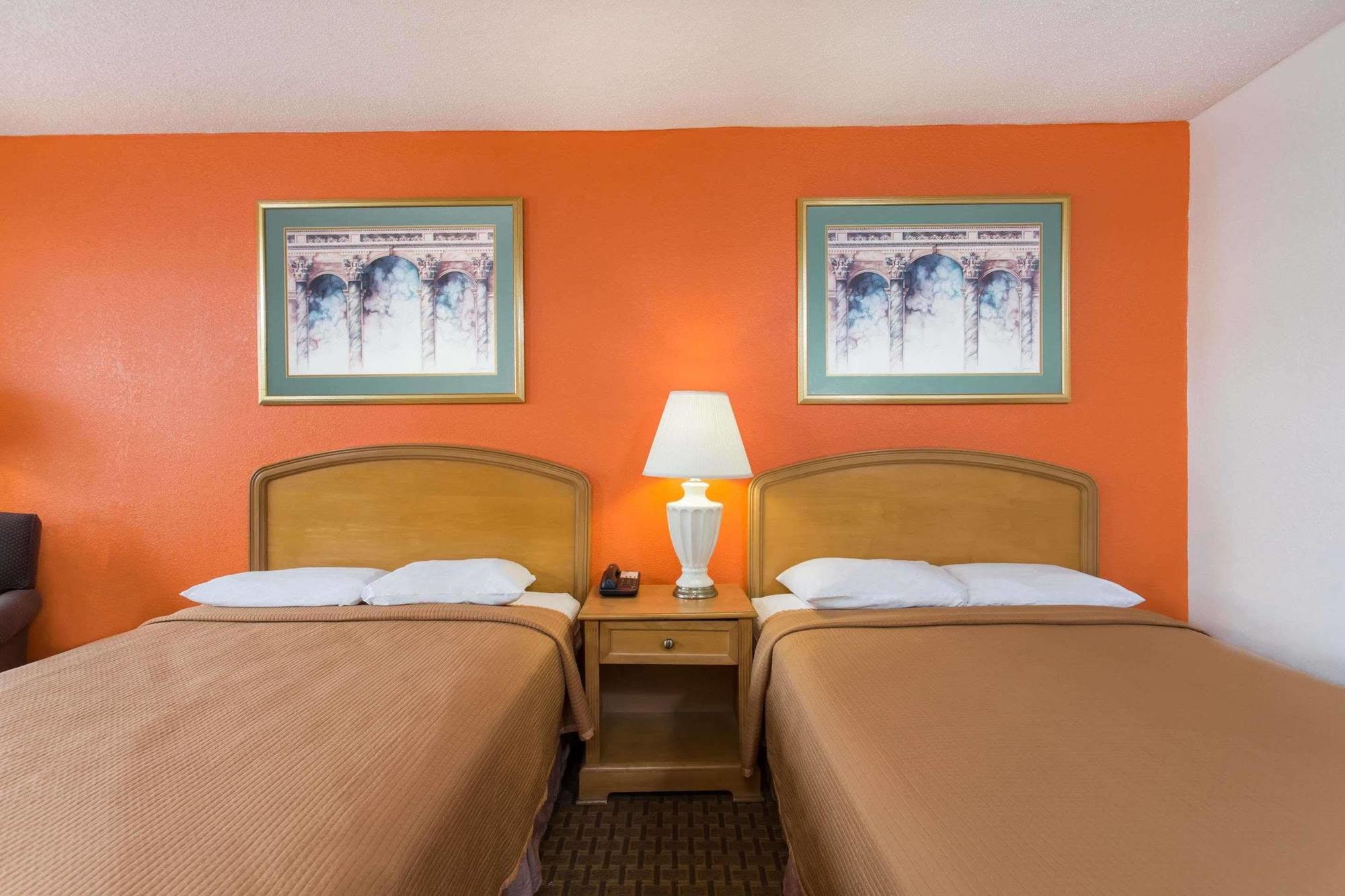 Howard Johnson By Wyndham Virginia Beach Exteriör bild